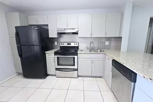 8100 SW 21st Ct, Miramar, FL 33025 - Photo 5