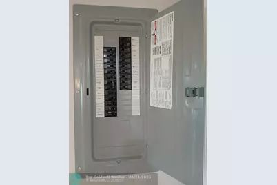 907  Cypress Ter, Unit #104, Pompano Beach, FL 33069 - Photo 27