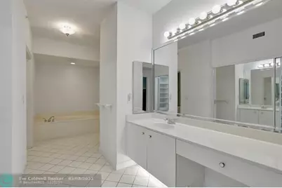 7727  Southampton Ter, Unit #205, Tamarac, FL 33321 - Photo 5