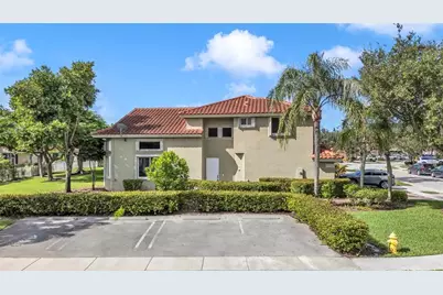 12502 NW 56th St, Unit #12502, Coral Springs, FL 33076 - Photo 3