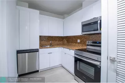 2424 SE 17th St, Unit #305B, Fort Lauderdale, FL 33316 - Photo 5