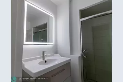 2424 SE 17th St, Unit #305B, Fort Lauderdale, FL 33316 - Photo 11