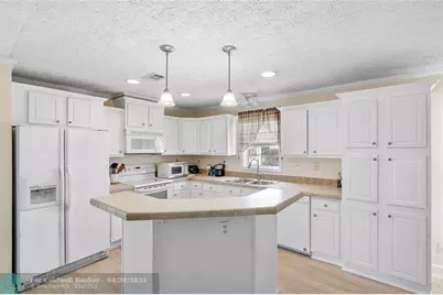 2937 SW 54th St, Fort Lauderdale, FL 33312 - Photo 3