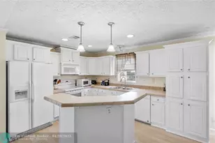 2937 SW 54th St, Fort Lauderdale, FL 33312 - Photo 3