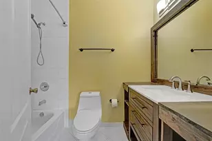 1744 NE 9th St, Fort Lauderdale, FL 33304 - Photo 25