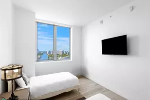 2600 E Hallandale Beach Blvd, Hallandale Beach, FL 33009 - Photo 25