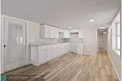 7897 SE Swan Ave, Hobe Sound, FL 33455 - Photo 5