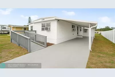 7897 SE Swan Ave, Hobe Sound, FL 33455 - Photo 1