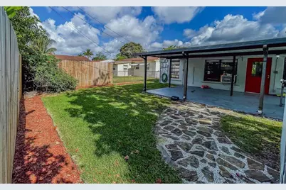 6214  Flagler St, Hollywood, FL 33023 - Photo 5