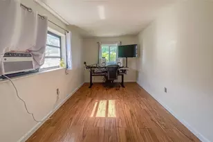 6214 Flagler St, Hollywood, FL 33023 - Photo 9