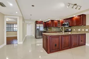 3499 Oaks Way, Pompano Beach, FL 33069 - Photo 9