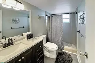 8351 Sands Point Blvd, Fort Lauderdale, FL 33321 - Photo 7