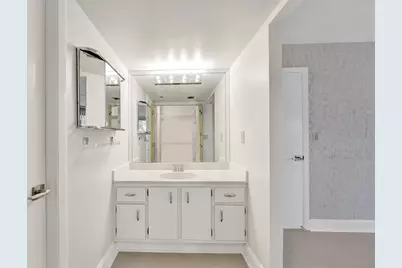 1000  Saint Charles Pl, Unit #305, Pembroke Pines, FL 33026 - Photo 15