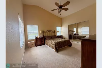 344 NW Breezy Point Loop, Port Saint Lucie, FL 34986 - Photo 13