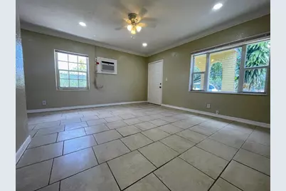 981 NW 16th Ave, Fort Lauderdale, FL 33311 - Photo 9