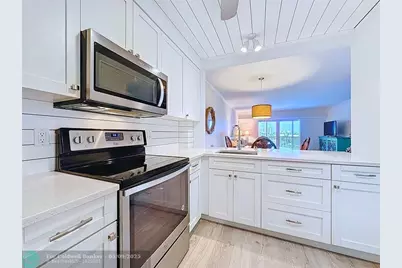 400 N Federal Hwy, Unit #510, Deerfield Beach, FL 33441 - Photo 7