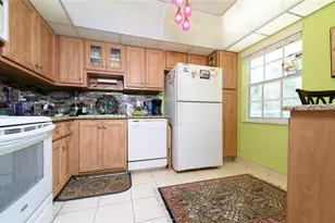 545 Oaks Ln, Pompano Beach, FL 33069 - Photo 3