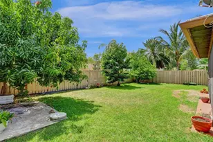 2565 Kerry Dr, Cooper City, FL 33026 - Photo 3