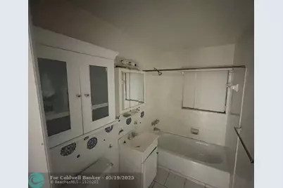 1104 W 24th St, Riviera Beach, FL 33404 - Photo 15