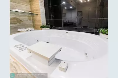 101 S Fort Lauderdale Beach Blvd, Unit #1104, Fort Lauderdale, FL 33316 - Photo 15