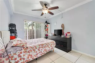 2741 NE 8th Ave, Wilton Manors, FL 33334 - Photo 11