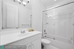 2753 W Stonebrook Cir, Davie, FL 33330 - Photo 45