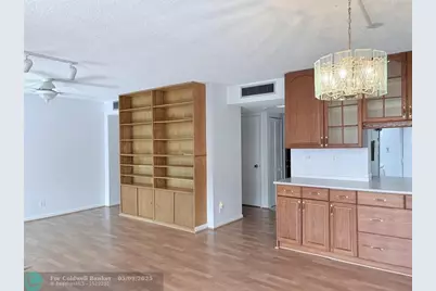 2306 S Cypress Bend Dr, Unit #319, Pompano Beach, FL 33069 - Photo 5