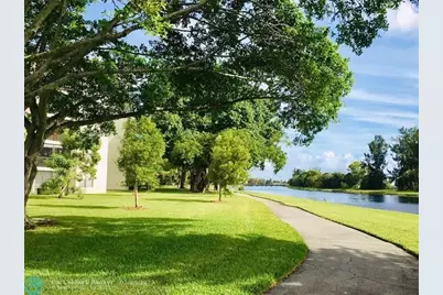 2306 S Cypress Bend Dr, Unit #319, Pompano Beach, FL 33069 - Photo 55