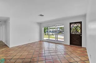 341 SE 8th St, Pompano Beach, FL 33060 - Photo 15