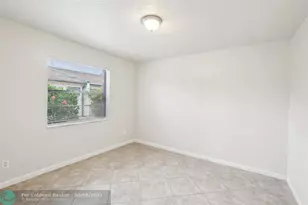 1091 Manor Dr, Palm Springs, FL 33461 - Photo 15