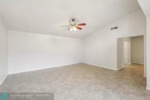 1091 Manor Dr, Palm Springs, FL 33461 - Photo 3