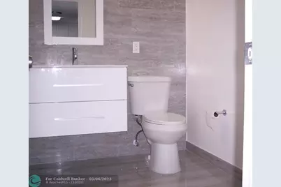 600 NE 2nd St, Unit #208, Dania Beach, FL 33004 - Photo 5