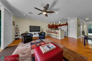 1327 SE 3rd Ave, Pompano Beach, FL 33060 - Photo 11