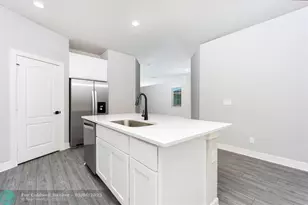 1811 Celebration Dr, Fort Pierce, FL 34947 - Photo 5