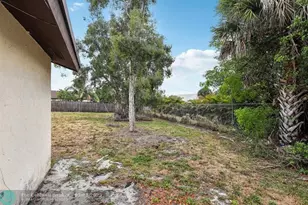 3789 Mil-Pond Ct, Greenacres, FL 33463 - Photo 31