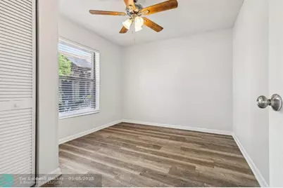 3789  Mil Pond Ct, Greenacres, FL 33463 - Photo 11