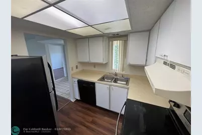 1536 SE Royal Green Circle, Unit #G204, Port Saint Lucie, FL 34952 - Photo 9