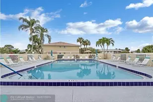 1536 SE Royal Green Cir, Port Saint Lucie, FL 34952 - Photo 13