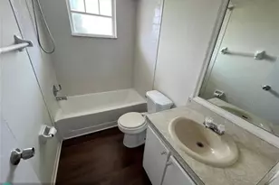 1536 SE Royal Green Cir, Port Saint Lucie, FL 34952 - Photo 7