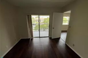 1536 SE Royal Green Cir, Port Saint Lucie, FL 34952 - Photo 5