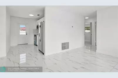 3060 NE 12th Ave, Pompano Beach, FL 33064 - Photo 13