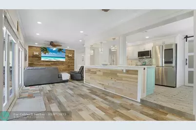 1736 NW 39th St, Oakland Park, FL 33309 - Photo 11