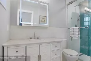 1736 NW 39th St, Oakland Park, FL 33309 - Photo 25