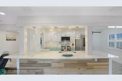 1736 NW 39th St, Oakland Park, FL 33309 - Photo 15