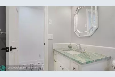 1736 NW 39th St, Oakland Park, FL 33309 - Photo 31