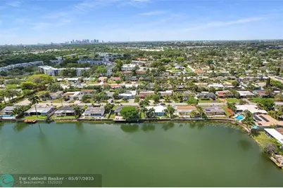 1736 NW 39th St, Oakland Park, FL 33309 - Photo 59