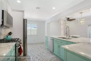 1736 NW 39th St, Oakland Park, FL 33309 - Photo 19