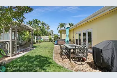 1736 NW 39th St, Oakland Park, FL 33309 - Photo 35