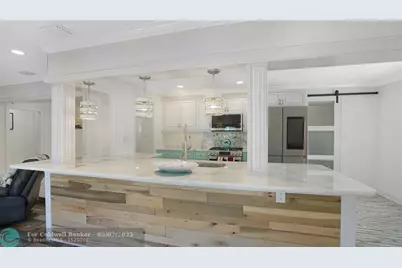 1736 NW 39th St, Oakland Park, FL 33309 - Photo 13