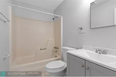 4325 NW 5th Ave, Deerfield Beach, FL 33064 - Photo 13